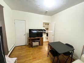 168 Hillside St, Unit 1 in Boston, MA - Building Photo - Building Photo