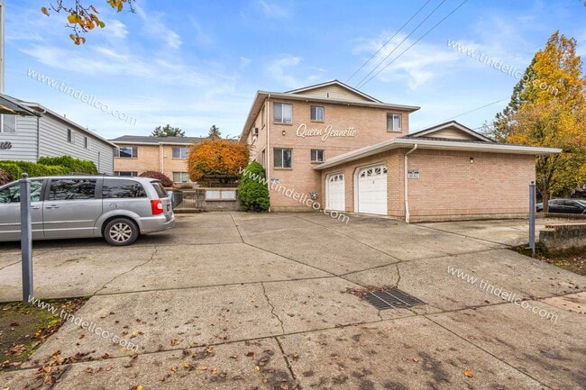 6034 N Lombard St in Portland, OR - Building Photo - Building Photo