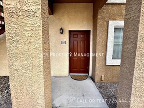 6160 Rumrill St, Unit #104 in Las Vegas, NV - Building Photo - Building Photo