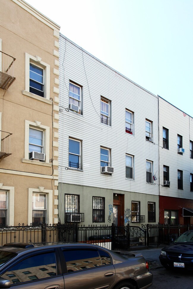 1498 Dekalb Ave in Brooklyn, NY - Foto de edificio - Building Photo