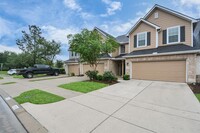 12958 Iris Garden Ln in Houston, TX - Foto de edificio - Building Photo