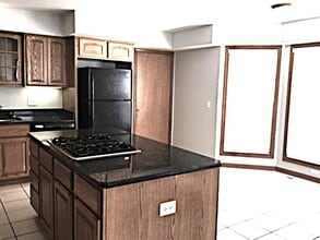 544 W Barberry Cir in Yorkville, IL - Building Photo - Building Photo
