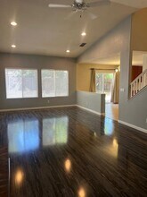 2049 Moonstone Way in Sacramento, CA - Building Photo - Building Photo