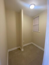 1341 W Touhy Ave in Chicago, IL - Building Photo - Building Photo