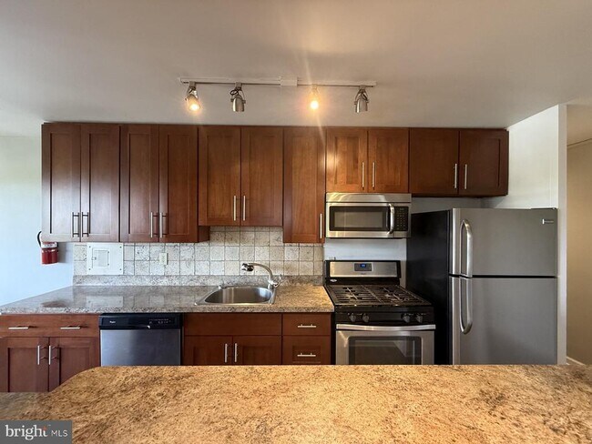 1200 Marlton Pike East in Cherry Hill Township, NJ - Building Photo - Building Photo