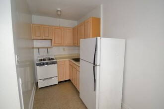 428 W Roscoe St in Chicago, IL - Building Photo - Building Photo
