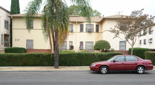 319 Sierra Madre Blvd in Pasadena, CA - Building Photo - Building Photo