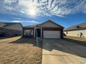 30000 Abbeywood Ln in Harvest, AL - Building Photo