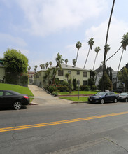 3671-3685 W 4th St in Los Angeles, CA - Building Photo - Building Photo