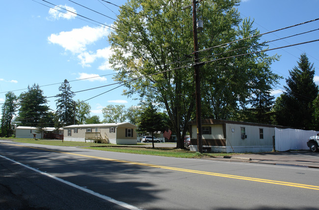 Pleasant Pine Mobile Home Park in Muncy, PA - Foto de edificio - Building Photo