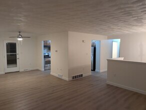 1091 Elicker Rd in New Kensington, PA - Building Photo - Building Photo