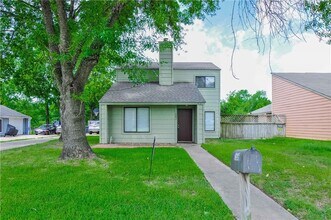 1506 Lemon Tree Ln in College Station, TX - Building Photo - Building Photo