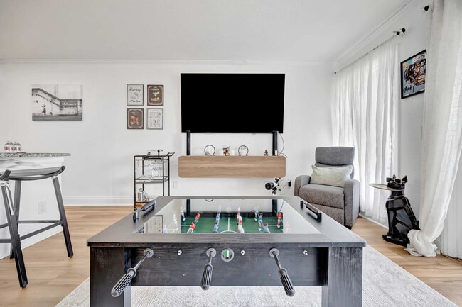 2506 N Rocky Point Dr