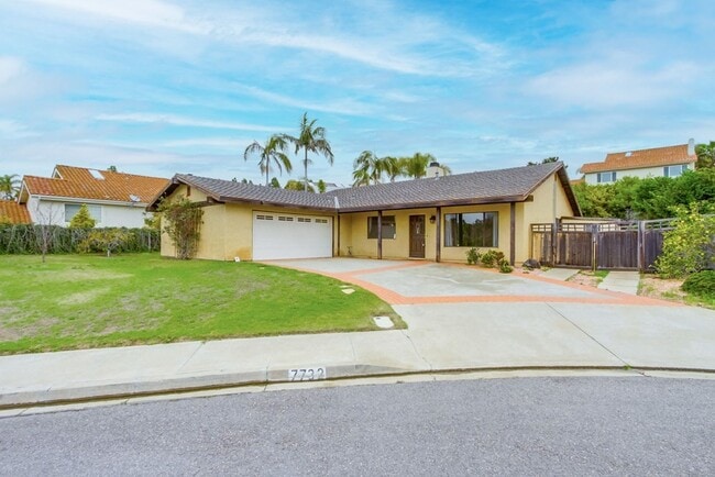 7732 Bolo Pl in Carlsbad, CA - Building Photo - Building Photo