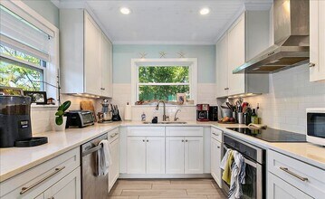 200 Walnut St in Neptune Beach, FL - Building Photo - Building Photo