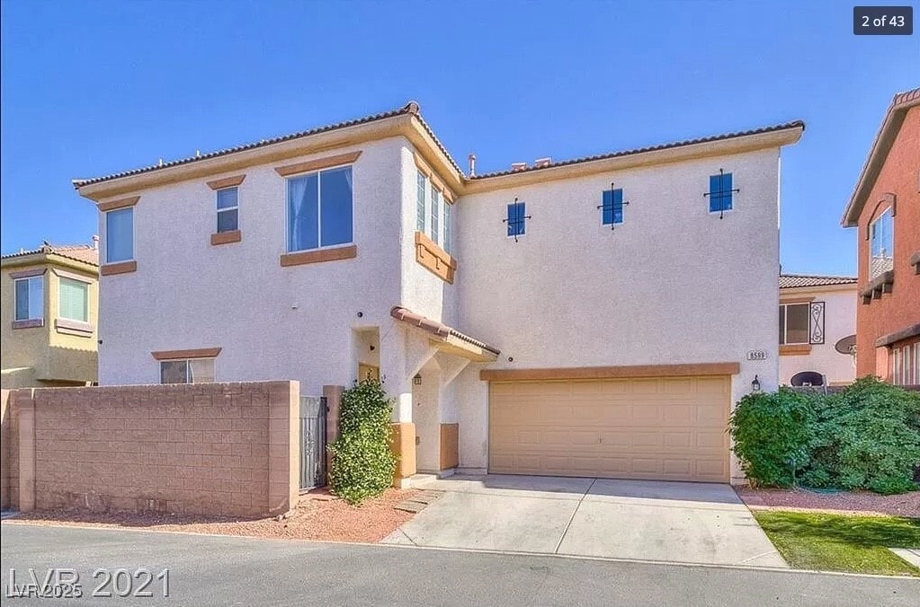 8589 Peaceful Dreams St in Las Vegas, NV - Building Photo