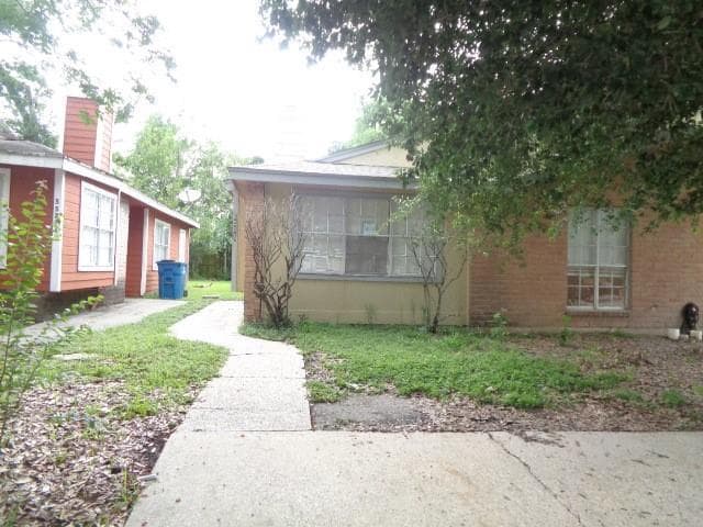 property at 5531 Farley Dr