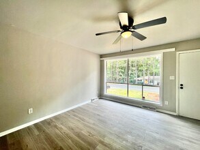 3201 Erskine Dr in Charlotte, NC - Building Photo - Building Photo