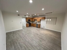 7228 Amigo Ave in Los Angeles, CA - Building Photo