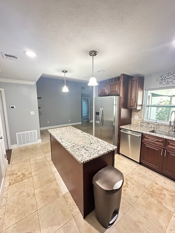 8010 Dorsel Ct in Orlando, FL - Building Photo - Building Photo