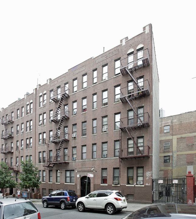 1775 Eastburn Ave in Bronx, NY - Building Photo