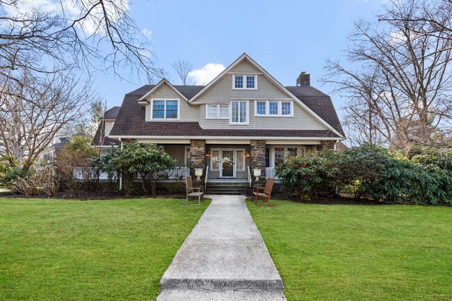 property at 47 Greenacres Ave