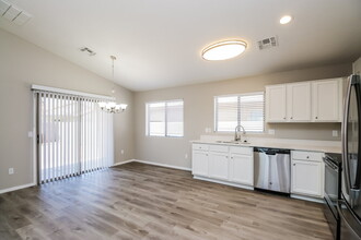1741 W Desert Mountain Dr in Queen Creek, AZ - Building Photo - Building Photo