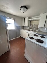 1901 N Avenue G in Freeport, TX - Building Photo - Building Photo