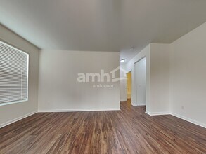 5 Chadbrook Ct in Greensboro, NC - Building Photo - Building Photo