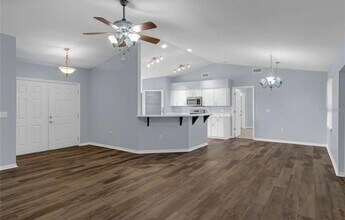 3570 Manor Loop in Lakeland, FL - Building Photo - Building Photo