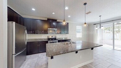 7061 Azalea Grove Dr in Jacksonville, FL - Building Photo - Building Photo