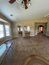 2231 Chinowth St in Visalia, CA - Building Photo - Building Photo