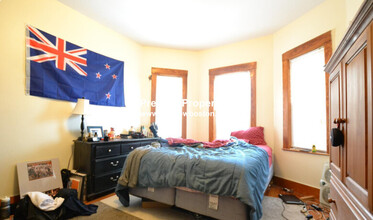 346 Faneuil St, Unit 3 in Boston, MA - Building Photo - Building Photo