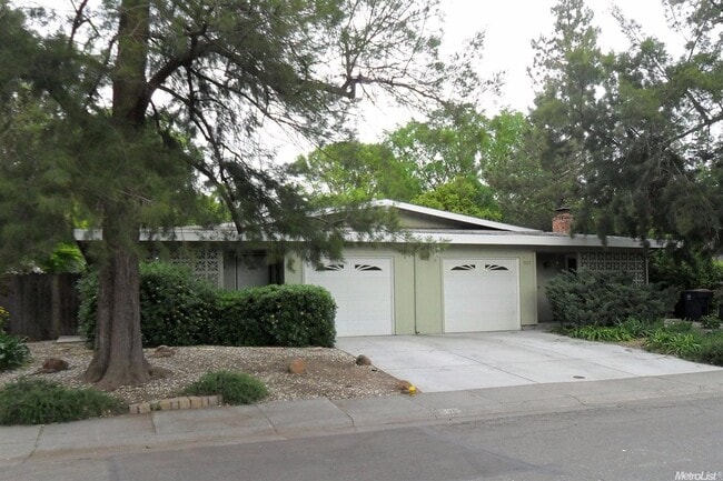 property at 539-539 Scripps Dr