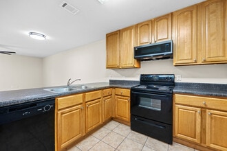 Oak Terrace at Lake Park in Lake Park, GA - Foto de edificio - Building Photo
