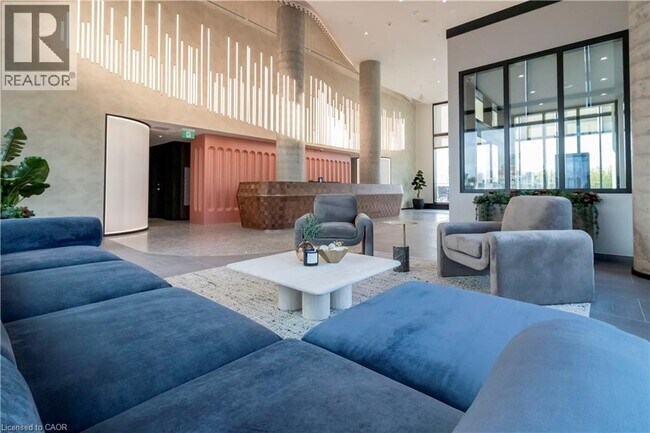 25 Wellington St S in Kitchener, ON - Building Photo - Building Photo