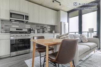 1454 W Randolph St in Chicago, IL - Foto de edificio - Building Photo