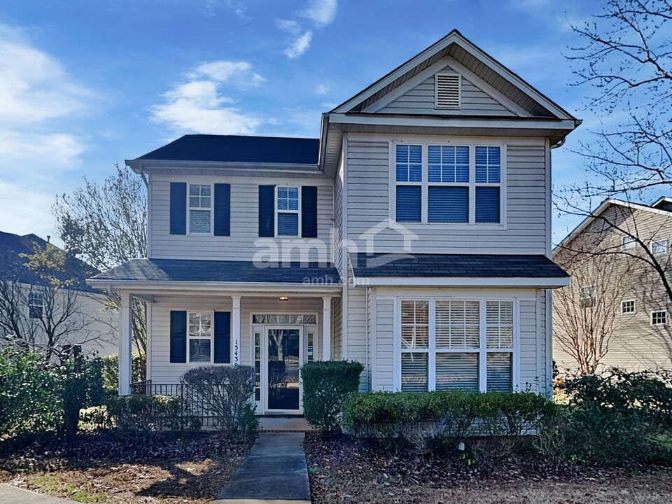 15439 Crossing Gate Dr in Cornelius, NC - Building Photo