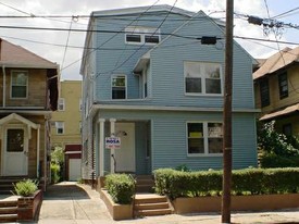 16 Tillinghast St in Newark, NJ - Building Photo