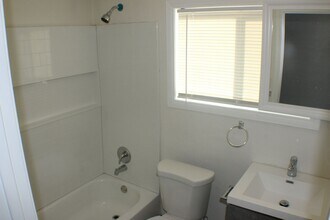 22703 James St in Boron, CA - Building Photo - Building Photo