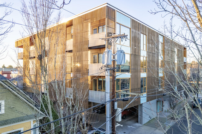 Belmont Street Lofts in Portland, OR - Building Photo - Building Photo