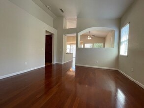 444 Lone Spur Dr in Folsom, CA - Building Photo - Building Photo