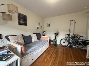 1175 Boylston St in Boston, MA - Foto de edificio - Building Photo