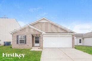 11325 Arches Dr in Indianapolis, IN - Building Photo