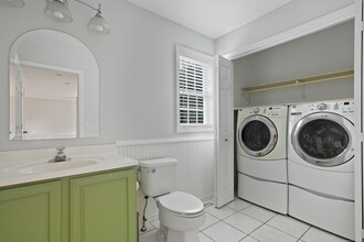 93 Rockwood Ave in Ansonia, CT - Foto de edificio - Building Photo