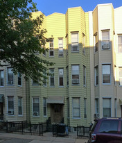 179 Russell St Apartments