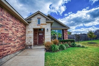 912 Farm Path in Brenham, TX - Building Photo - Building Photo