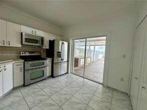 9837 W Okeechobee Rd in Hialeah, FL - Building Photo - Building Photo