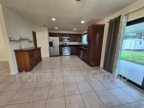143 SW Tulip Blvd in Port St. Lucie, FL - Building Photo - Building Photo
