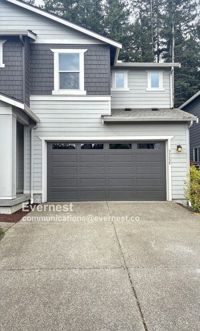 33335 Crystal Ave SE in Black Diamond, WA - Building Photo - Building Photo